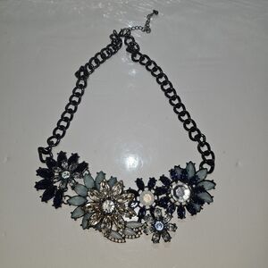 Elegant Floral Statement Necklace